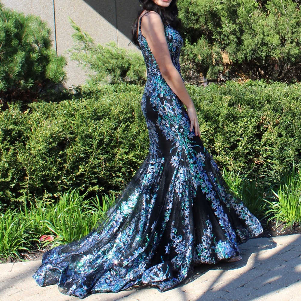 PROM DRESS FOR SALE